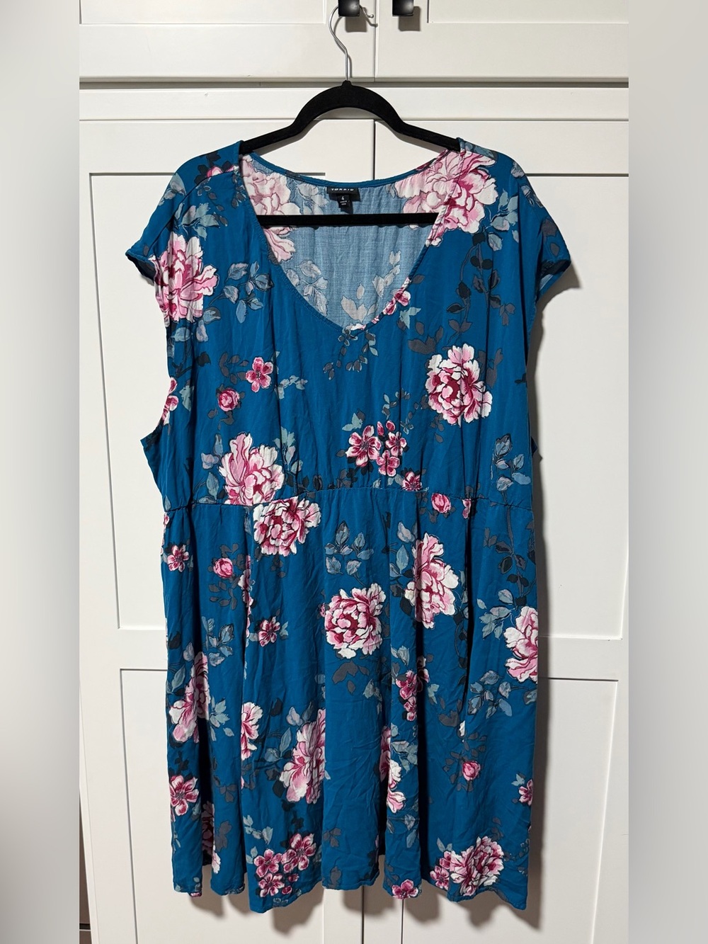 torrid size 4 Teal Blue Floral V-Neck Tunic Dress